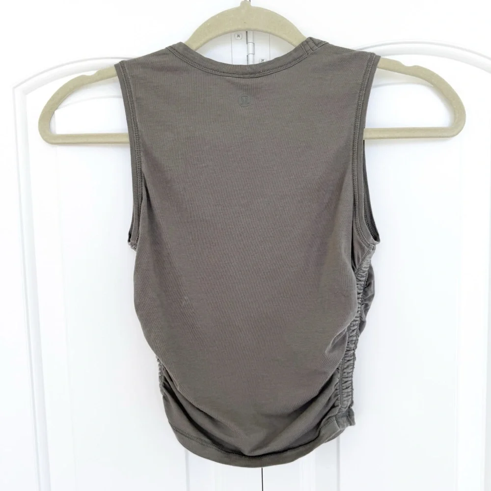 Lululemon All It Takes Tank SIZE 4 - Picture 4 of 4